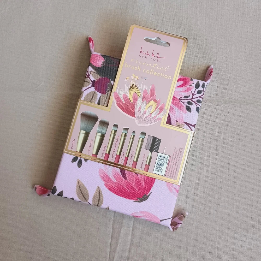 Nicole Miller Essential Brush Collection
